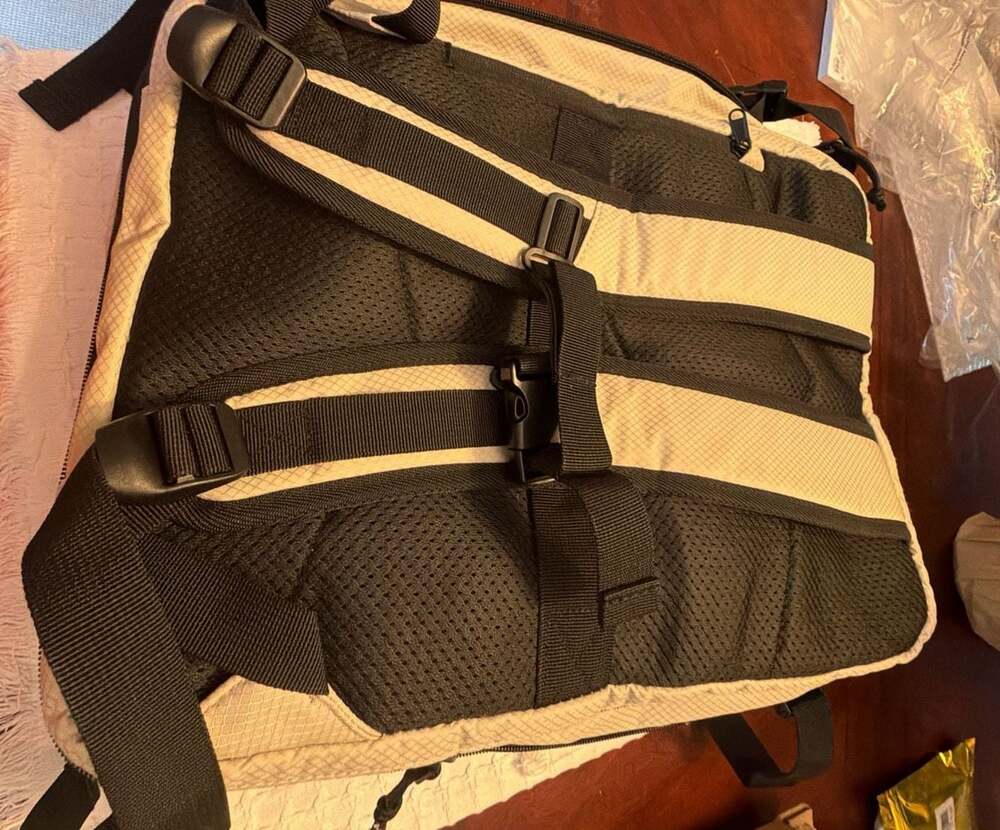 Bagsmart Blast Pro 38L Expandable Travel Carry-On Backpack, Oyster Beige - Picture 2 of 3